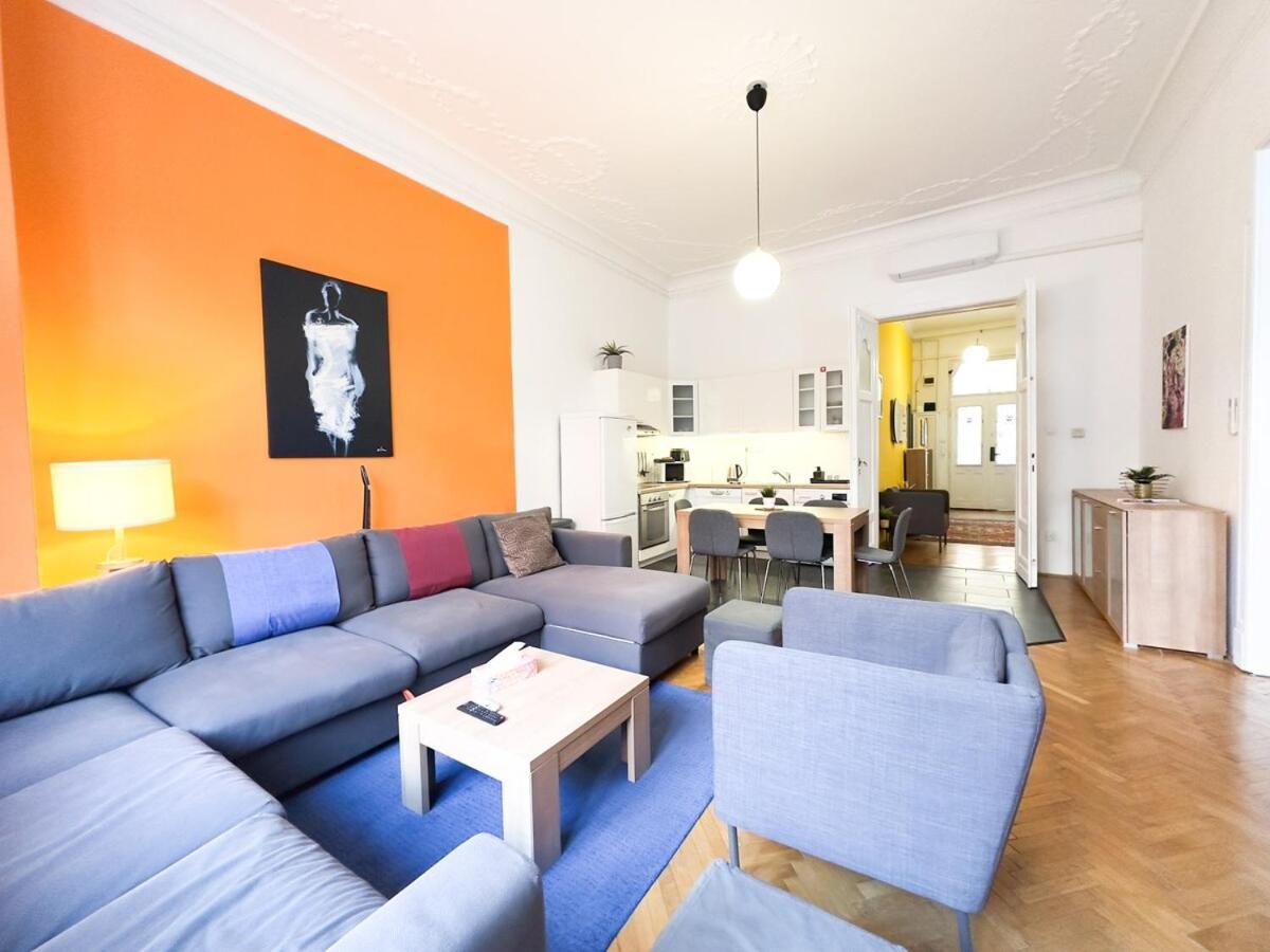 Huge Family Friendly 2br Downtown - Deco House *