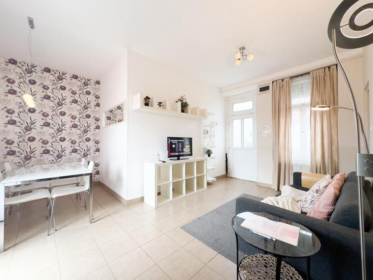 Cozy 1br With Skyline View - Purple Skyline Apartment *