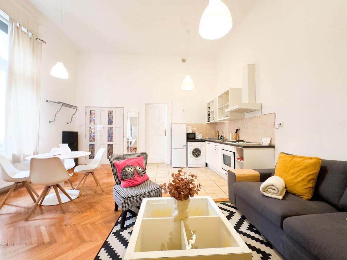 Appartement Bright & Peaceful 1Br Apt In Central Budapest - Yellow House Boedapest