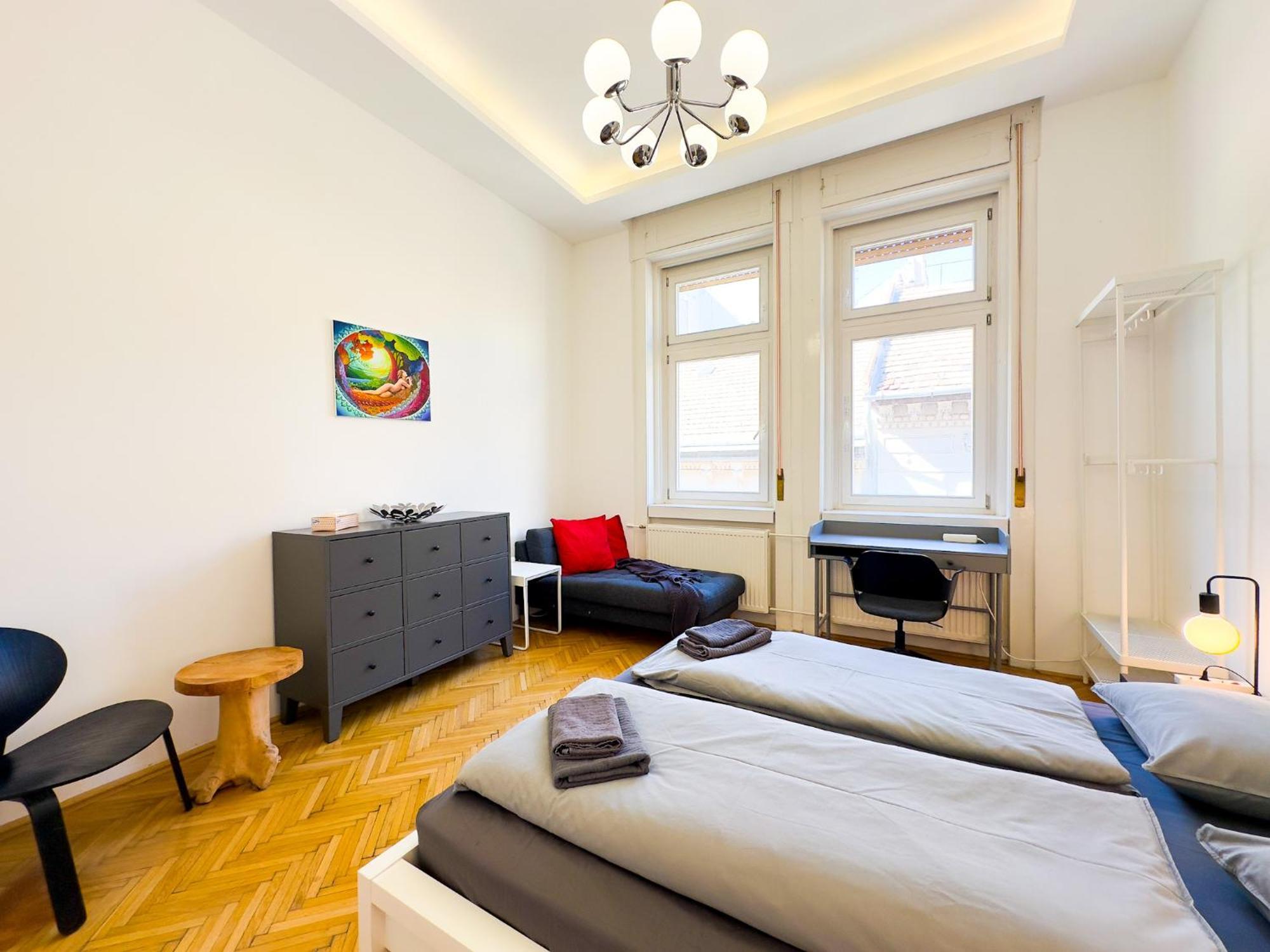 Spacious 4br Oasis In - Bp Sky Apartman Budapest