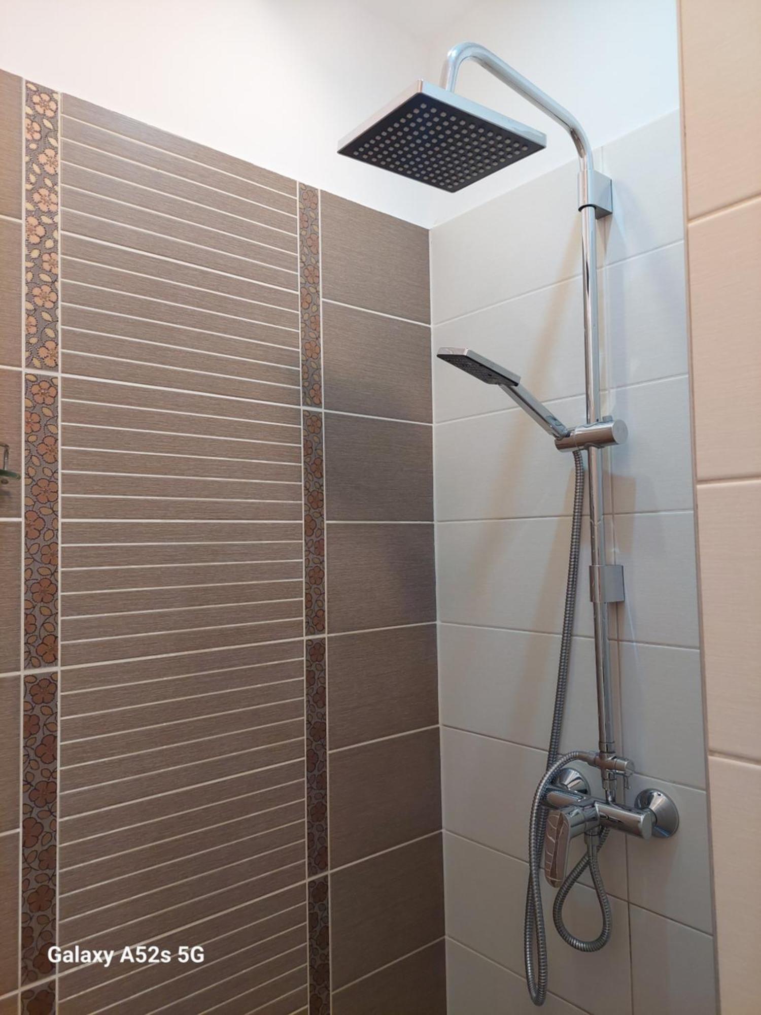 Perfect Place In The Center With Fast Wifi And Free Parking At Riverside Apartment *