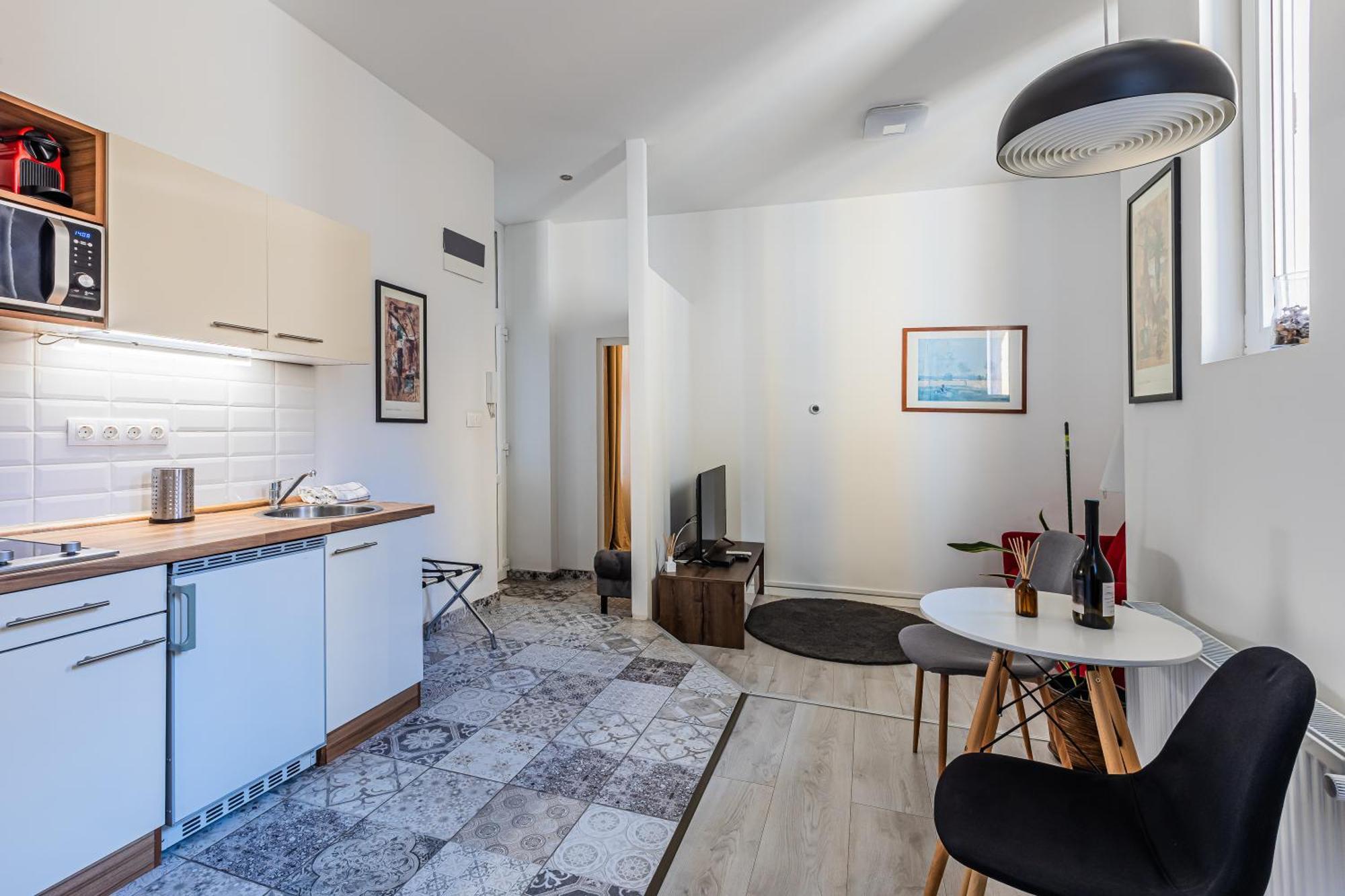 Corvin - Uelloi Serviced Appartamento *