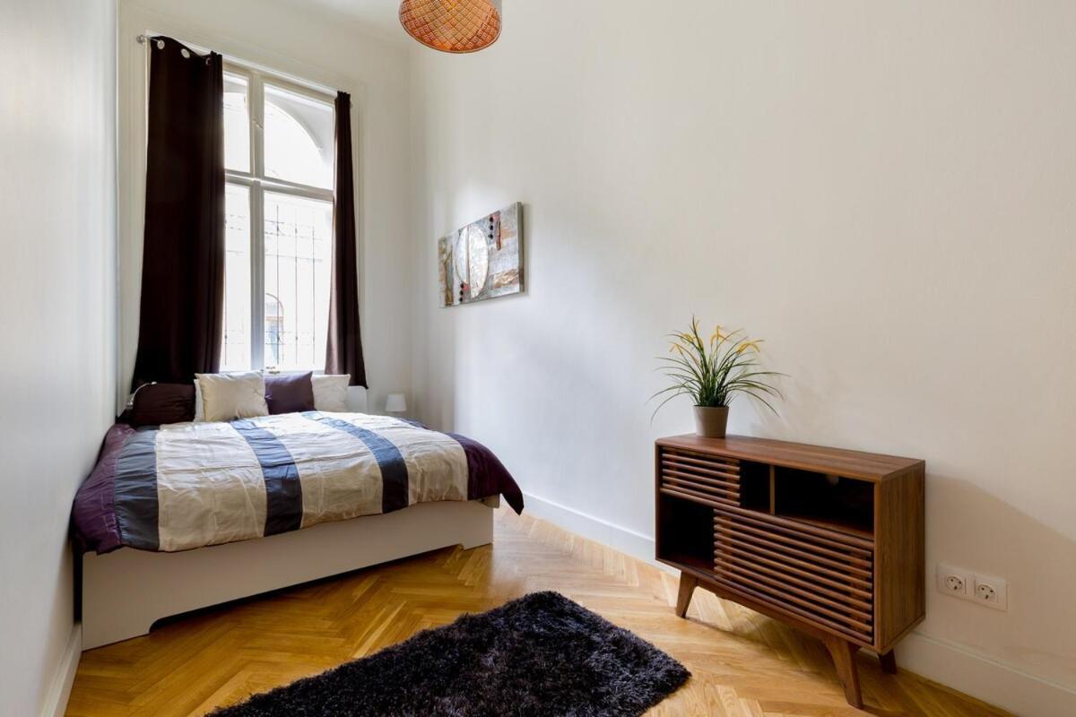 Apartman Mondain *