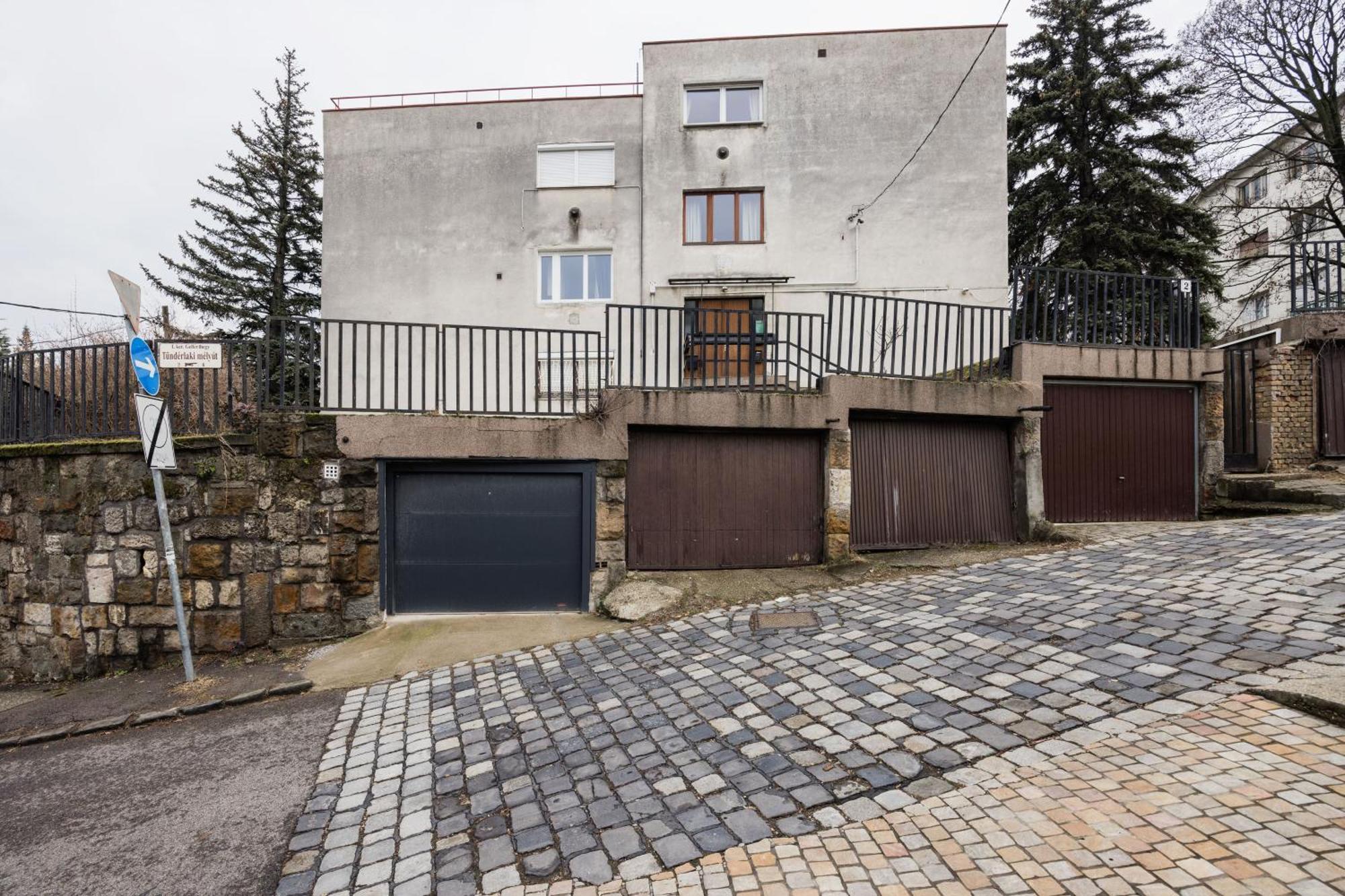 Tranquil Hideaway On Gellert Hill With Parking Budapest
