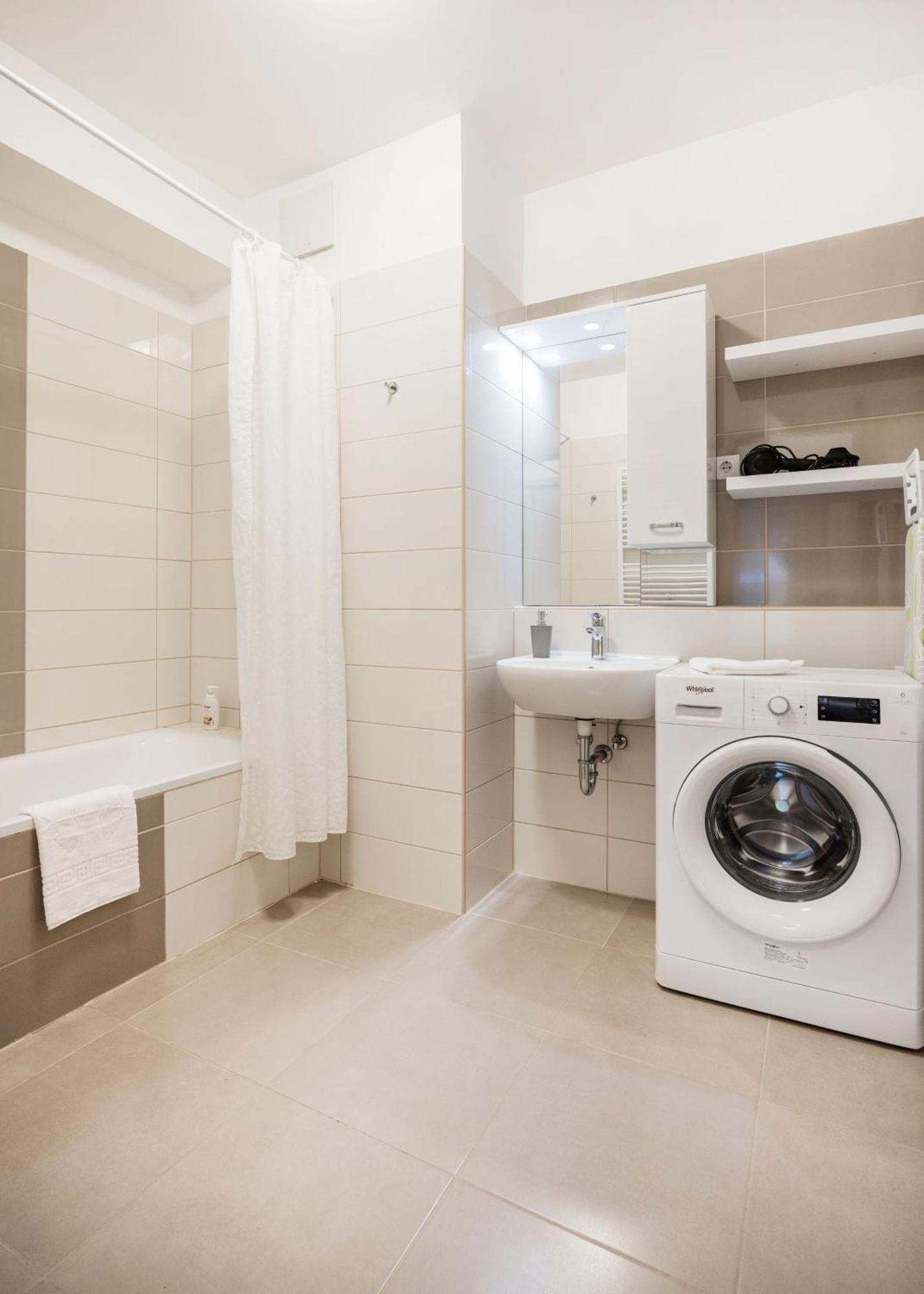 Apartamento Modern Hub With Terrace & Parking Budapest