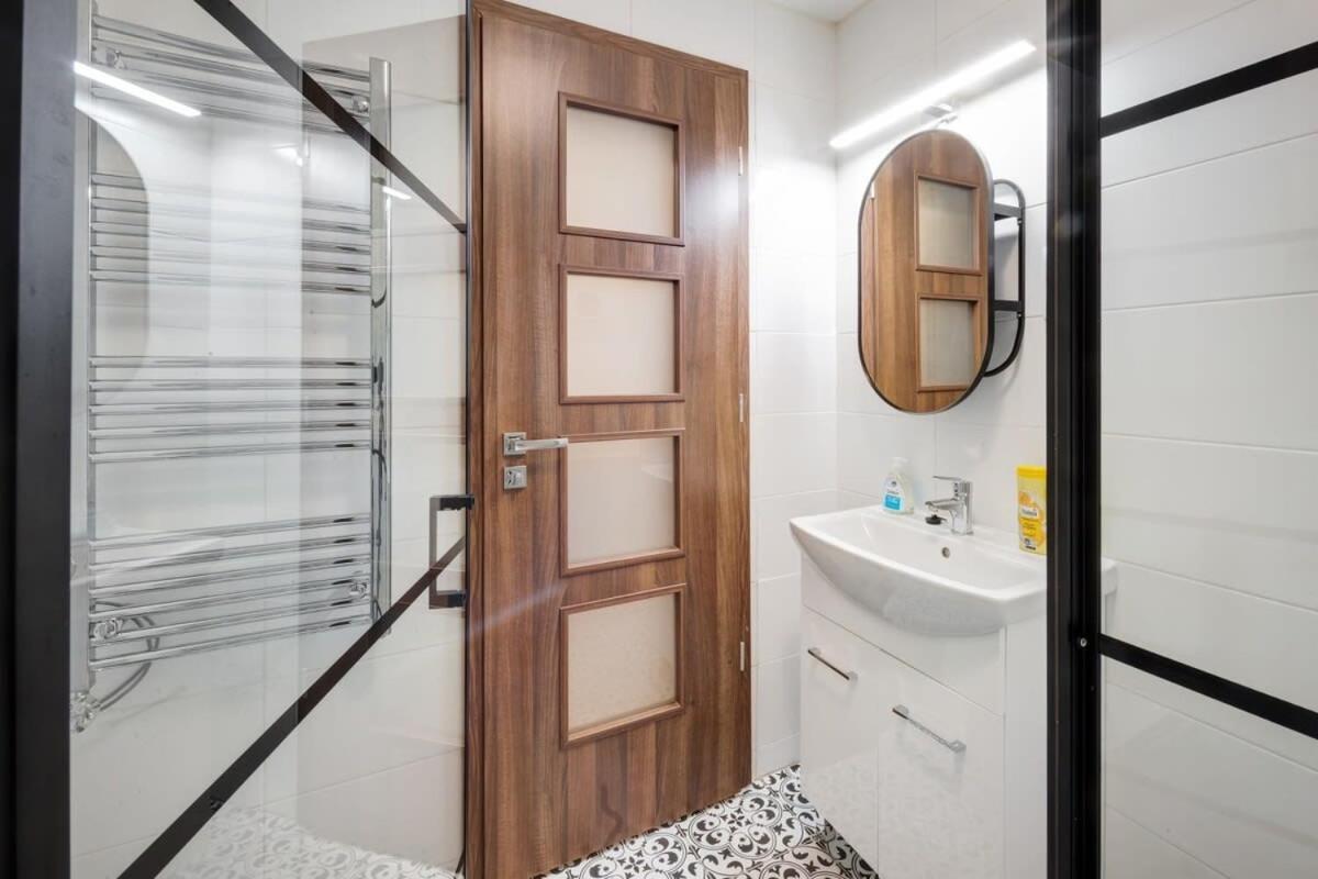Cozy New With Air-conditioning Appartement *