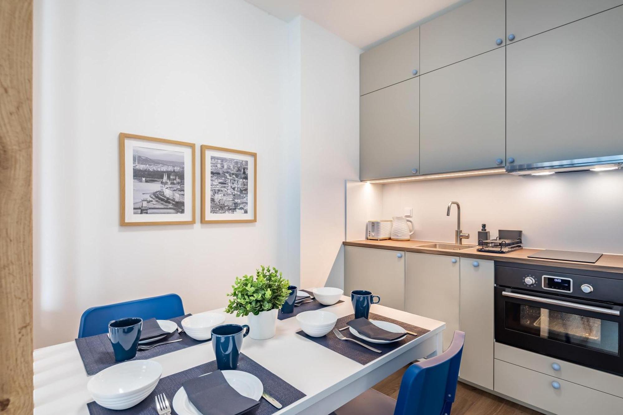 Spacious Oasis - Modern Design *