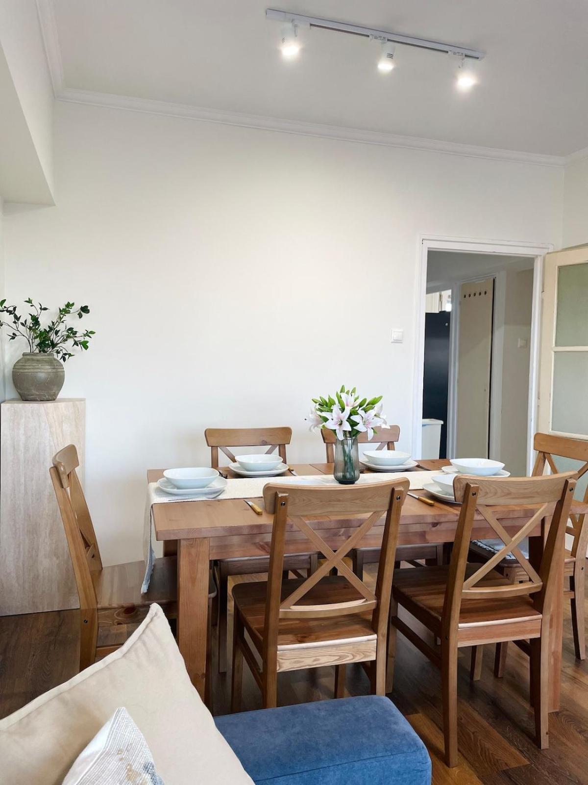 Ac With Metro 3 On Doorsteps, 15mins To Center Apartment Budapest