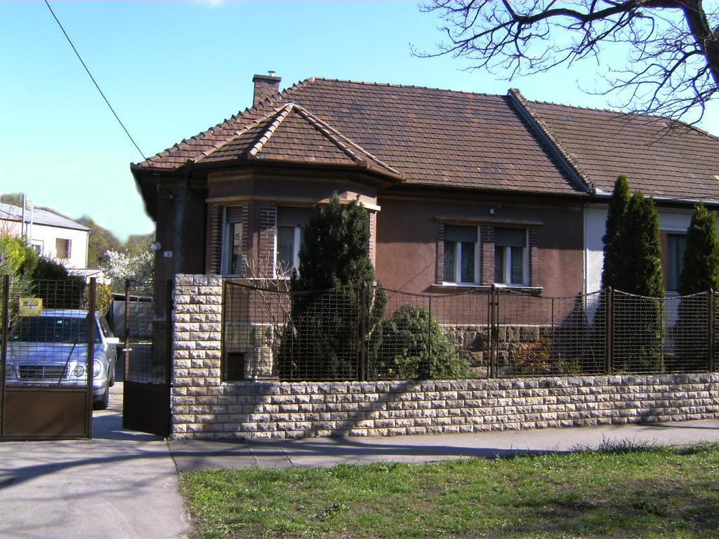 Сasa de vacaciones Haus In Mit Garten Budapest
