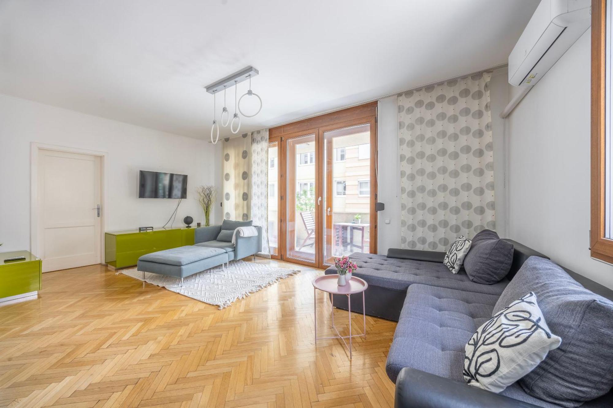 Apartmán Deluxe Downtown W' Balcony In The Heart Of