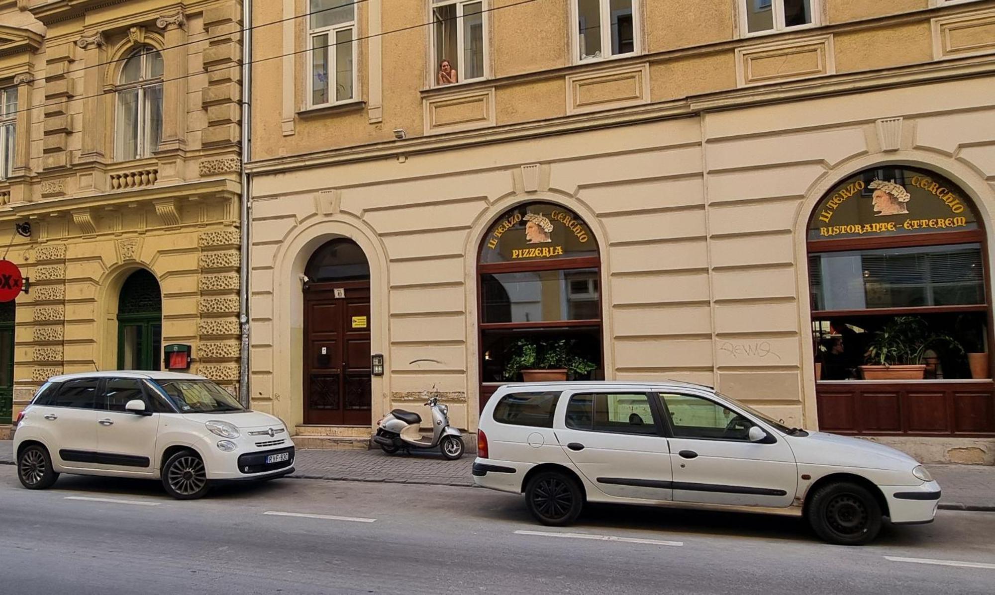 Adam Budapest