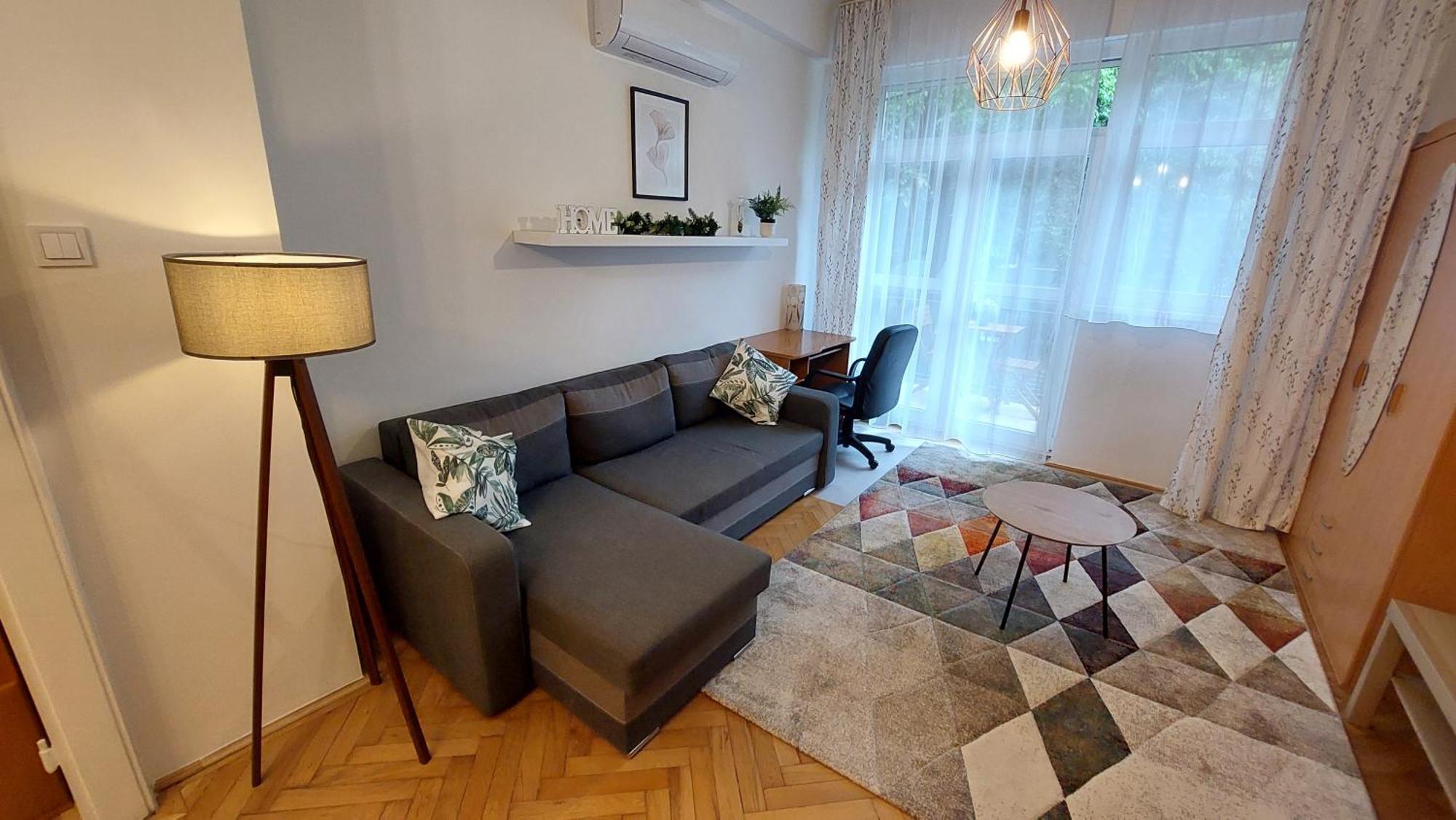 Apartment Comfy And Stylish Jewelry Box *
