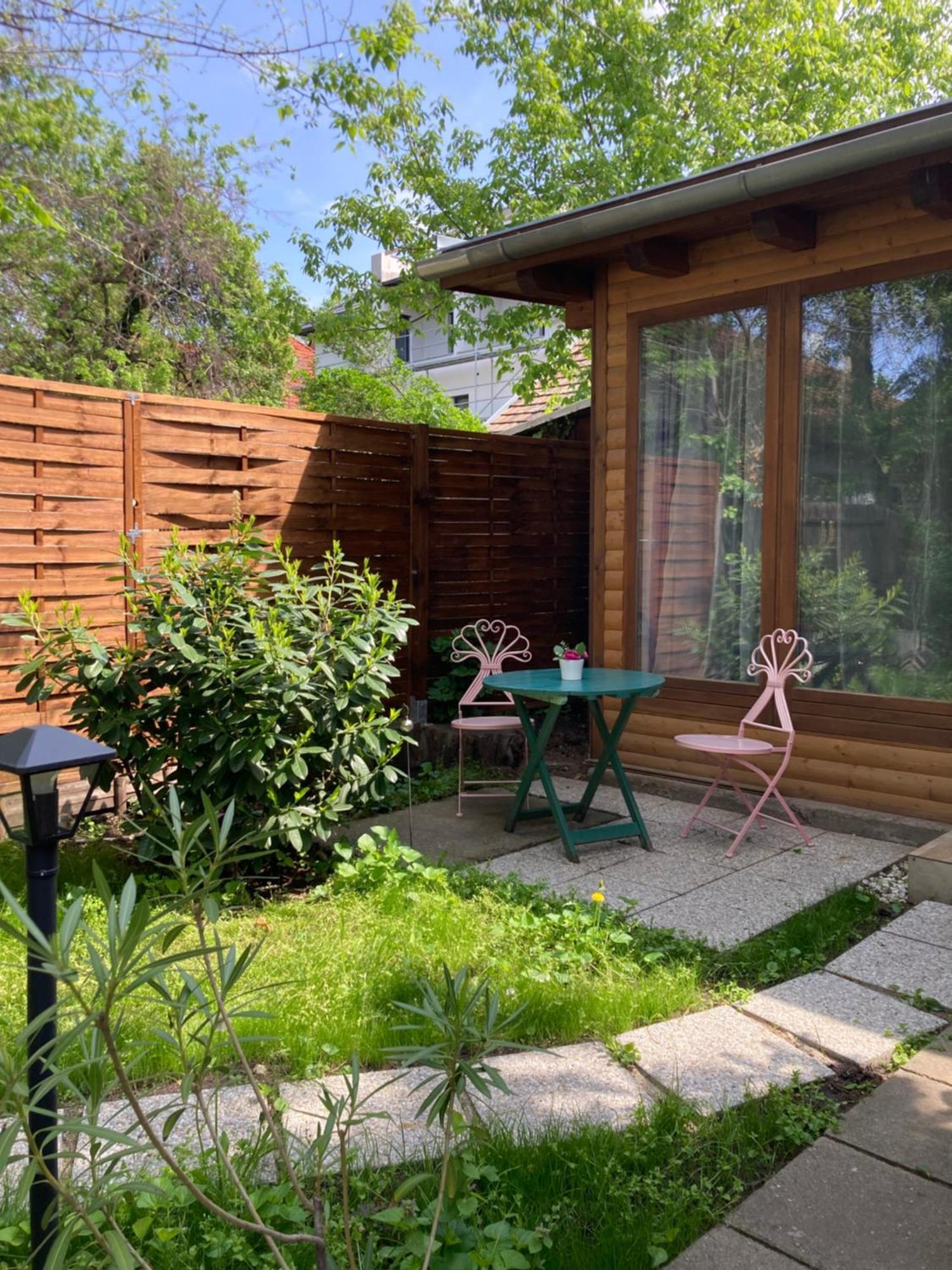 Katies Tiny House Budapest