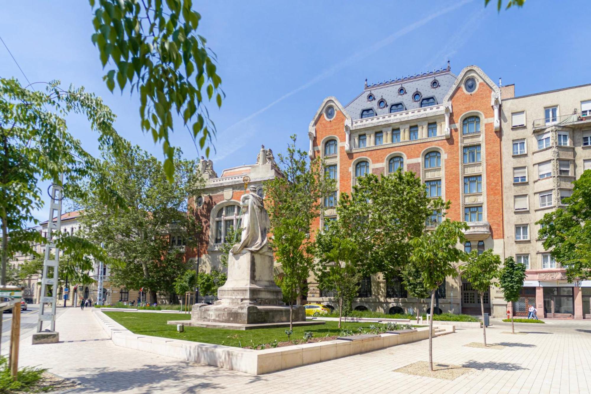Zoya Luxury 5* Budapešť