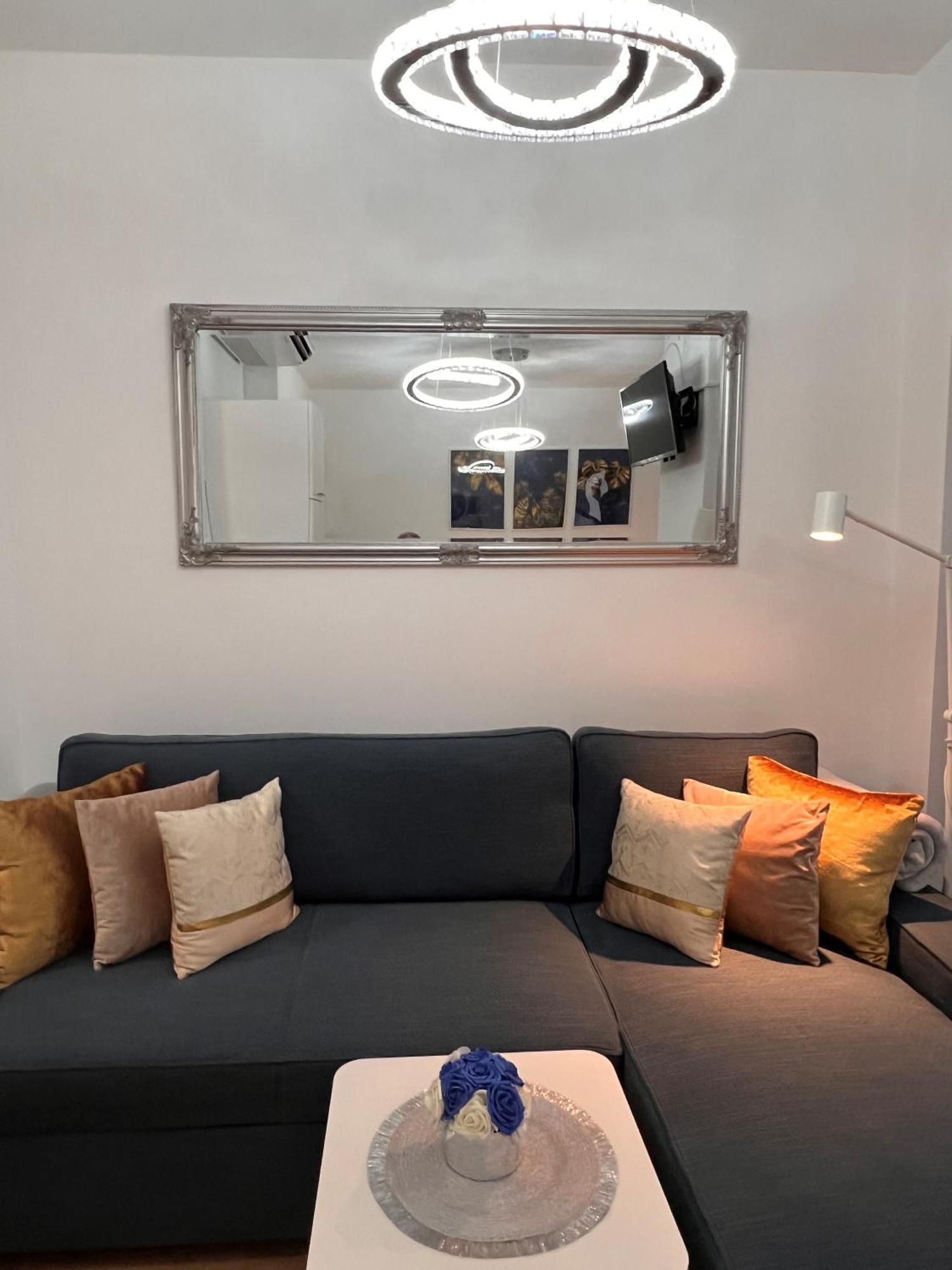 Luxe With Pool, Parking & Ac Apartman Budapest