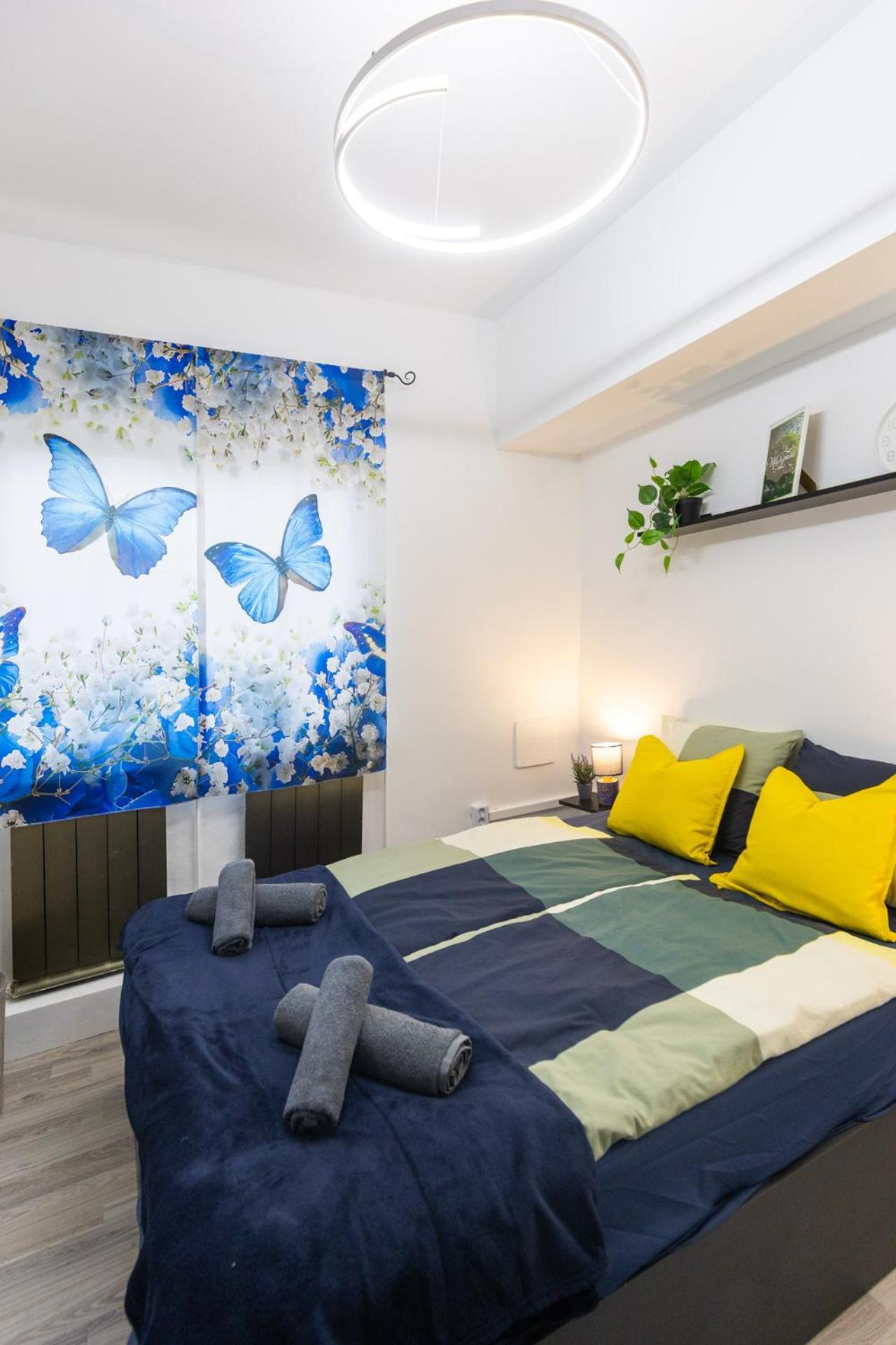 Mariposa * Budapest