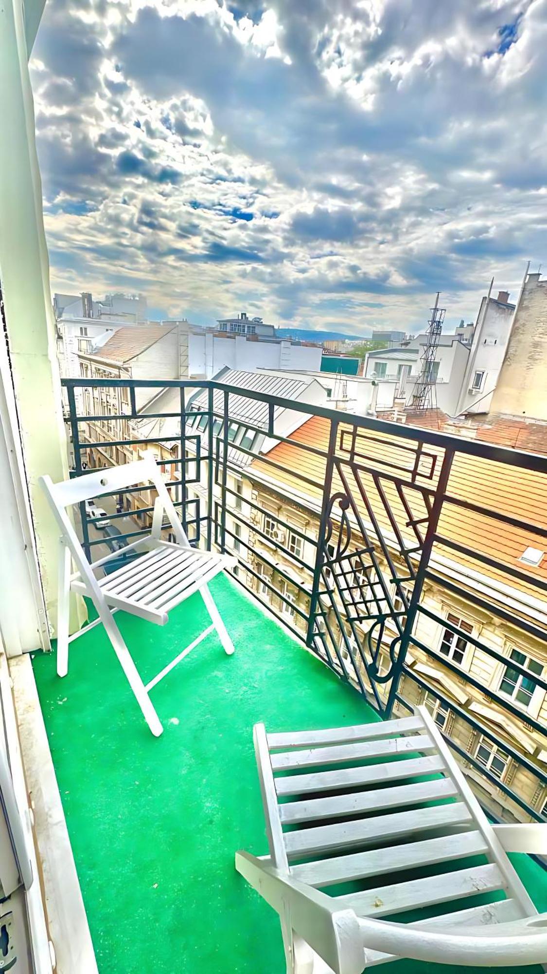 Cozy Eden Residency - *