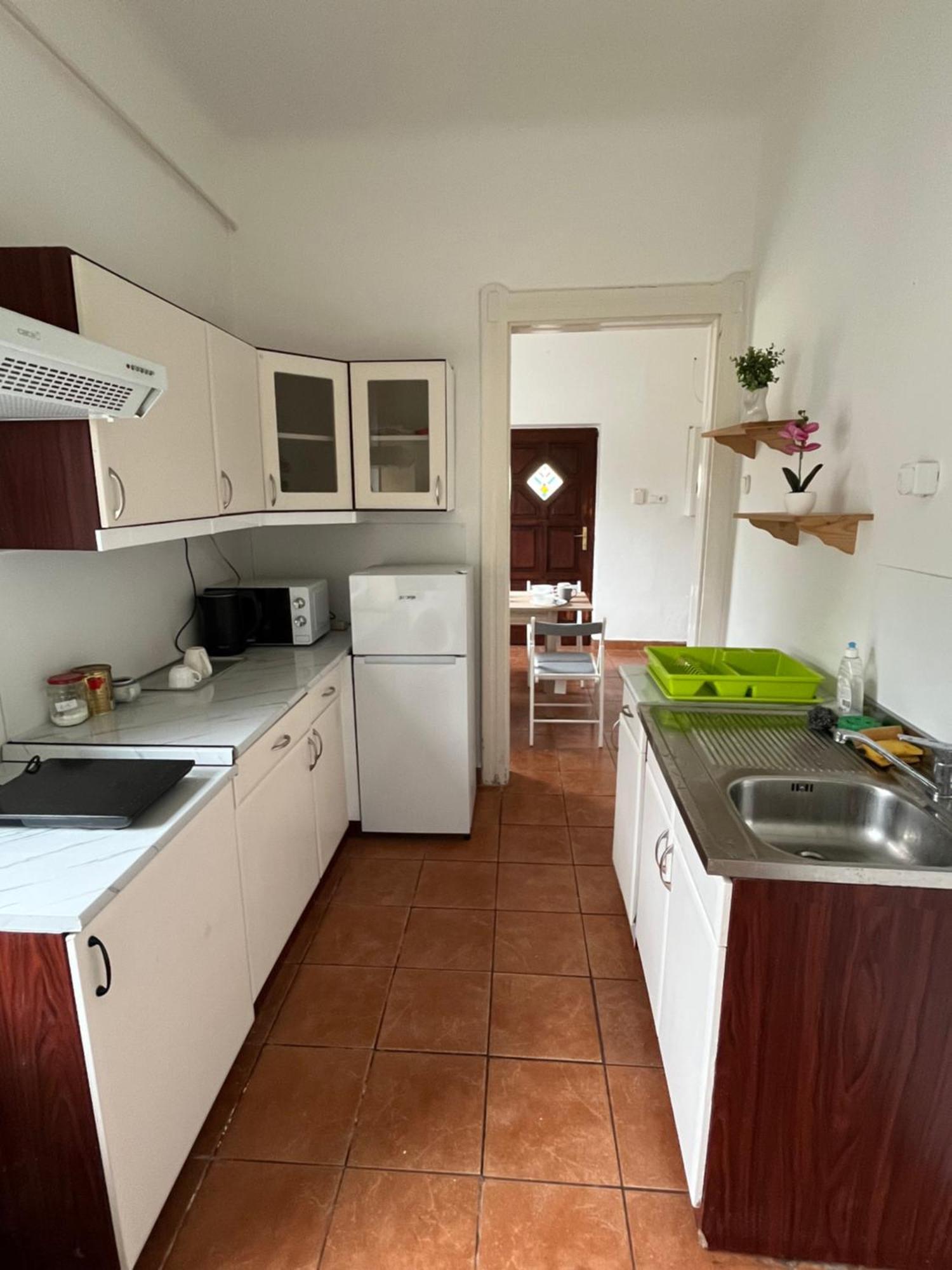 Hideaway House 01 With Garden & Yard And Free Parking * Budapest