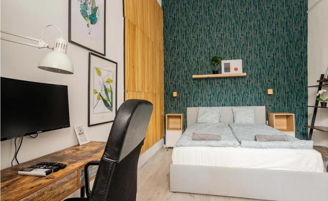 Bliss - Artistic Escape On Dob Street Budapest