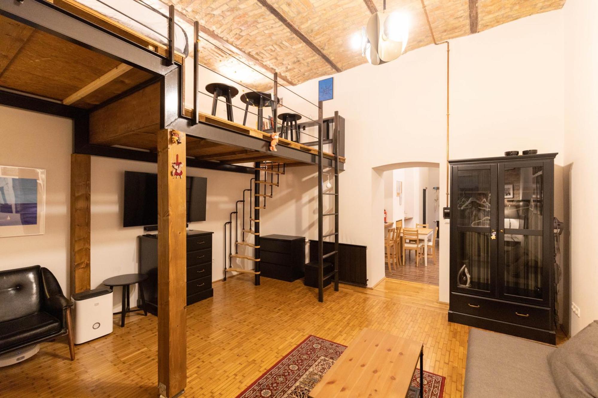 Downtown Loft Apartment Budapest