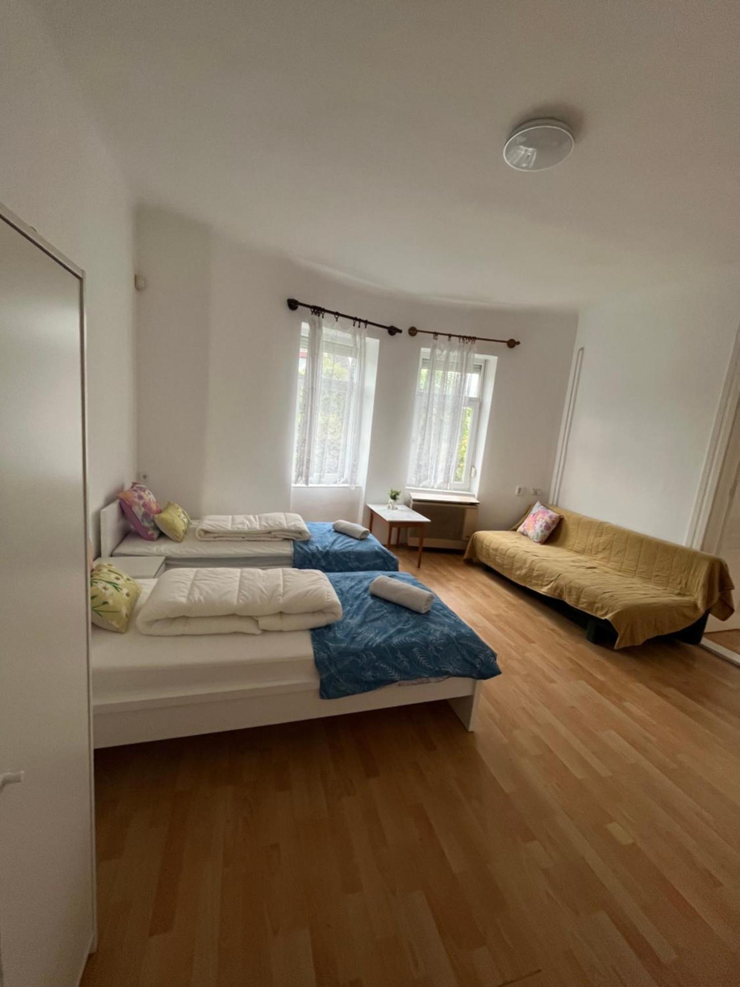 Hideaway House 01 With Garden & Yard And Free Parking Budapest