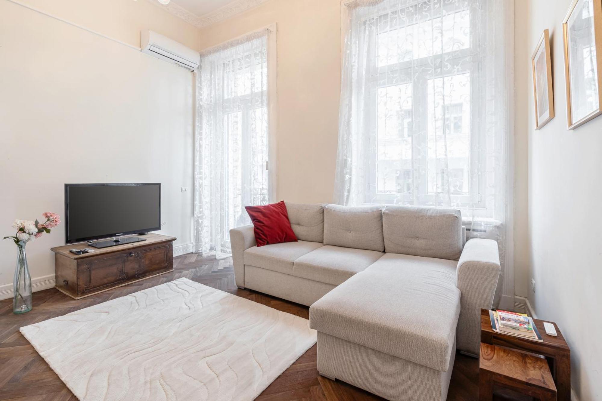 Amora Homes Breathless View Parliament 2 Luxury With Terrace Free Parking Reservation Needed Apartament