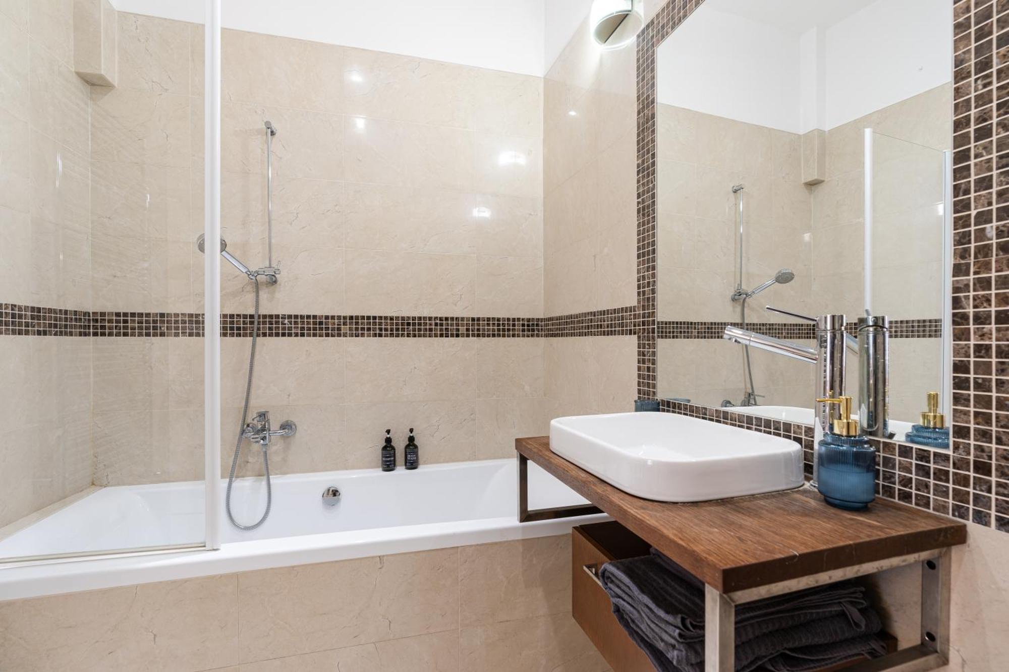 Apartament Amora Homes Breathless View Parliament 2 Luxury With Terrace Free Parking Reservation Needed