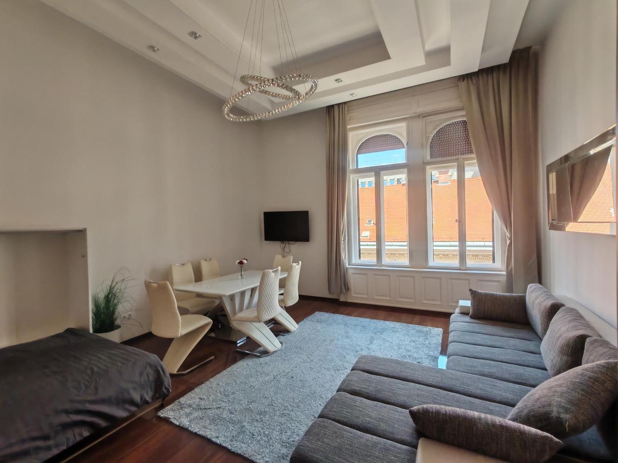 Apartamento Basilika View Imperial -sas Street -need Reservation For Free Parking Budapest