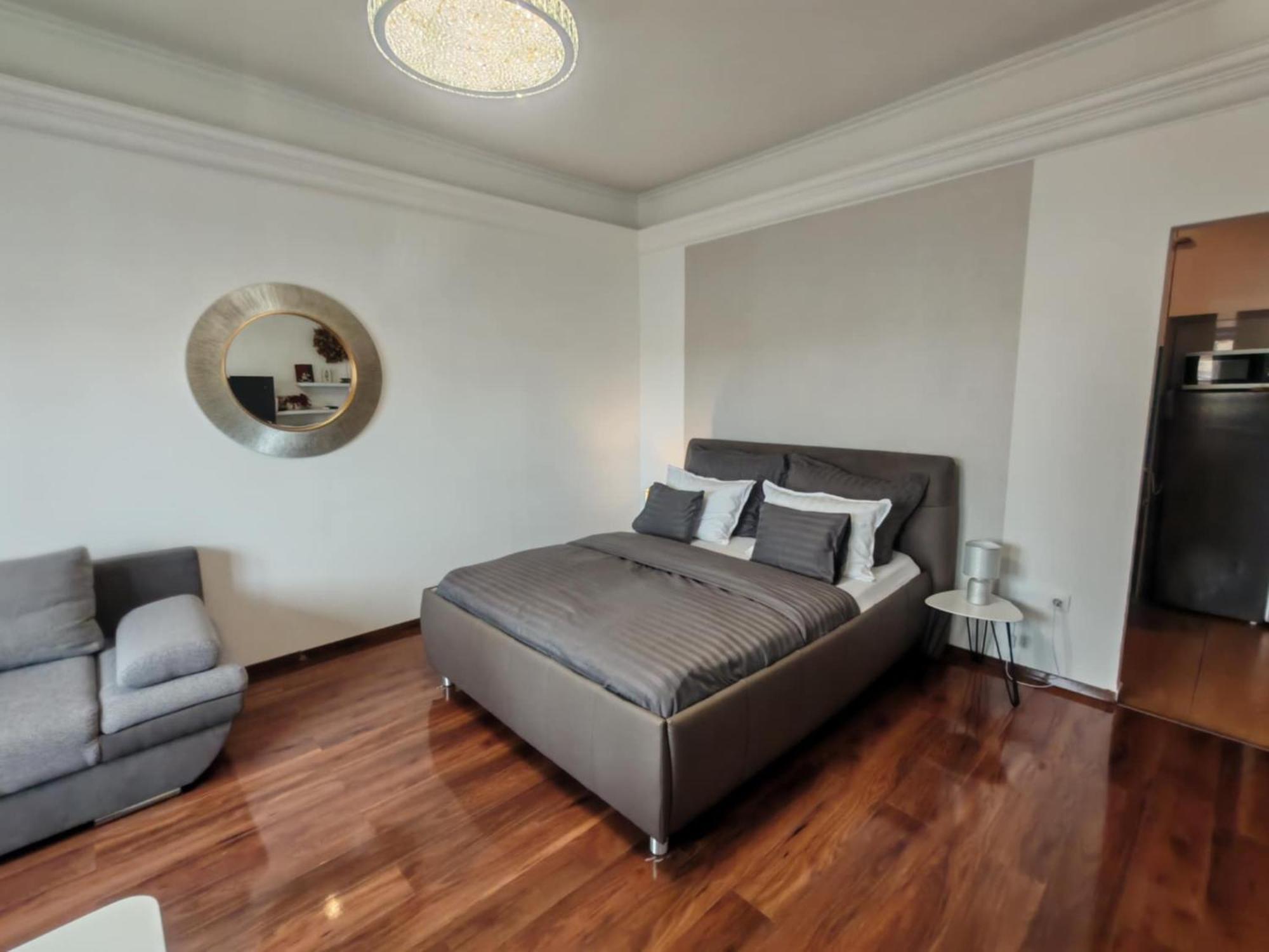 Apartment Breathless Panorama Synagogue Elegant Attic Free Parking Reservation Needed Budapest