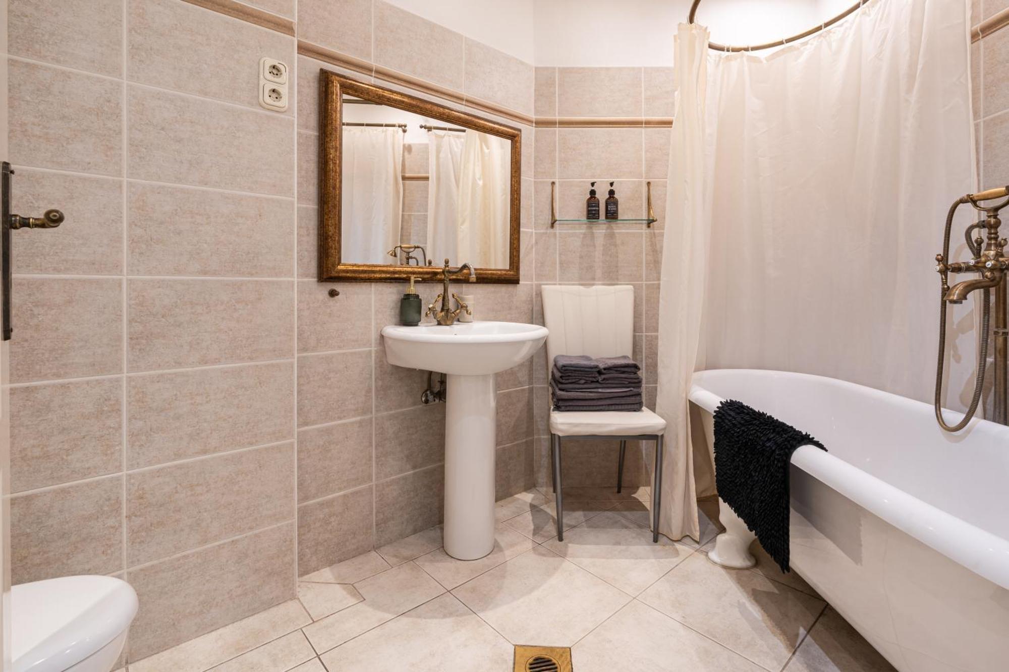 Appartamento Amora Homes Basilica And Castle View Luxury Suite, Free Parking Reservation Needed Budapest