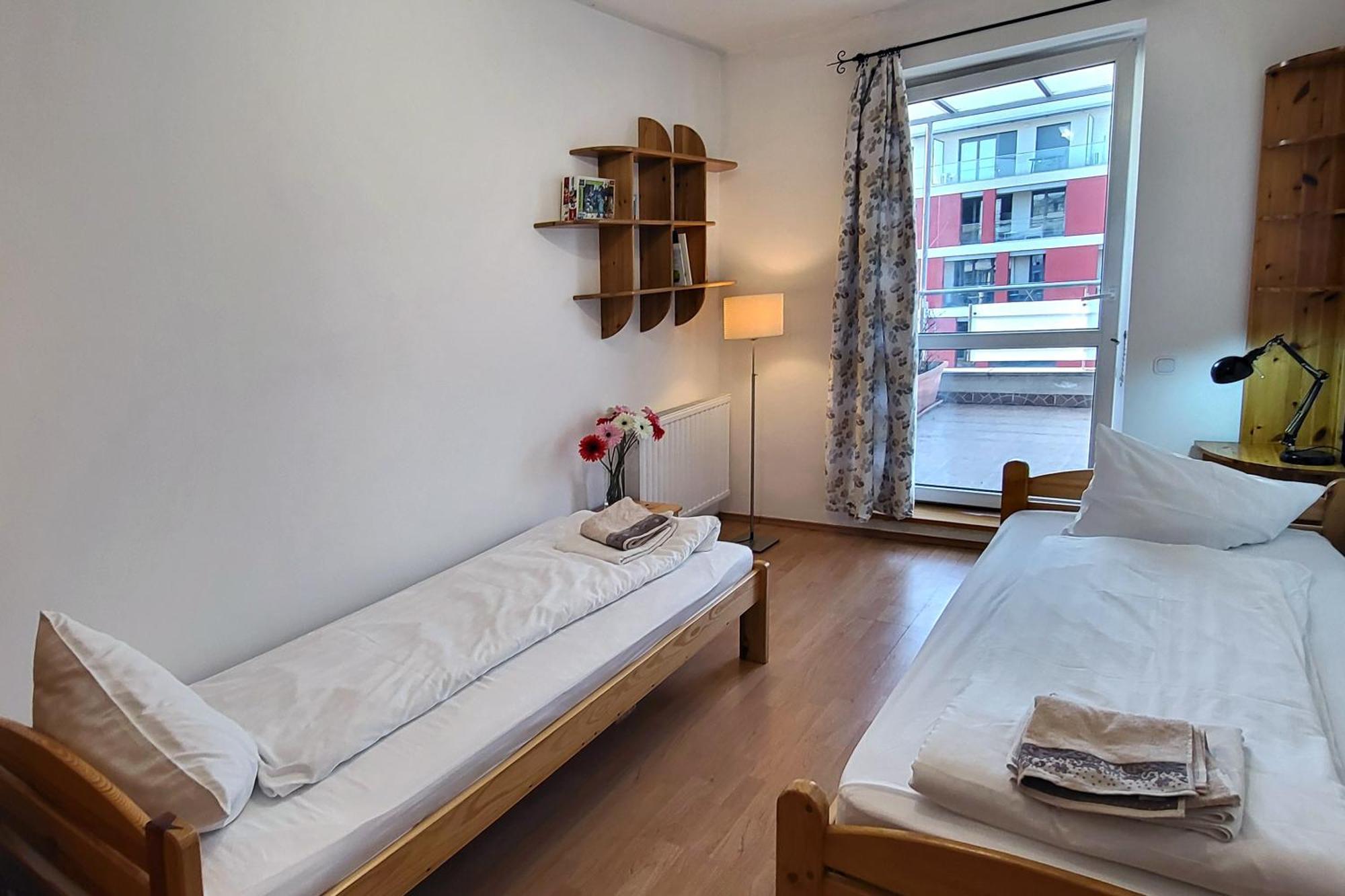 Apartment Calm Premium Apartment, Terrace & Garage *