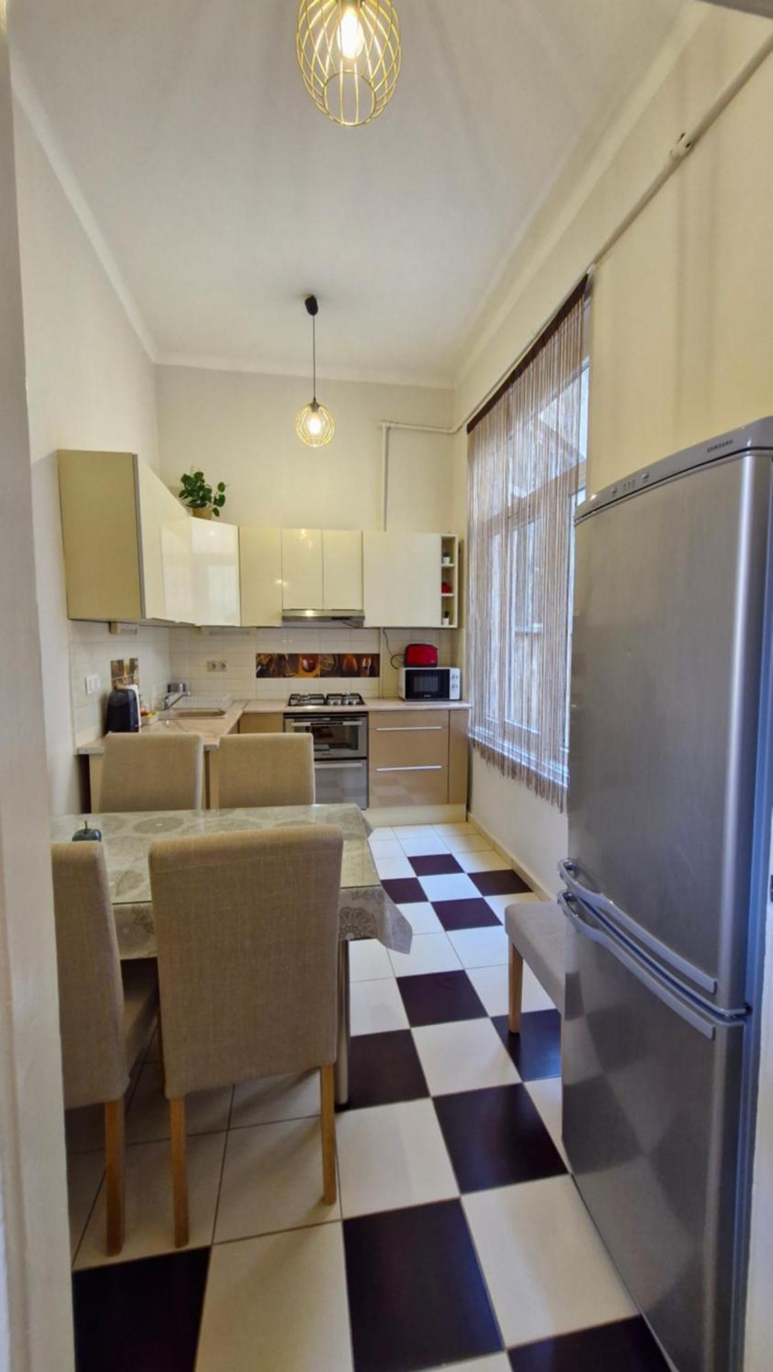 Center Royalty Apartamento *