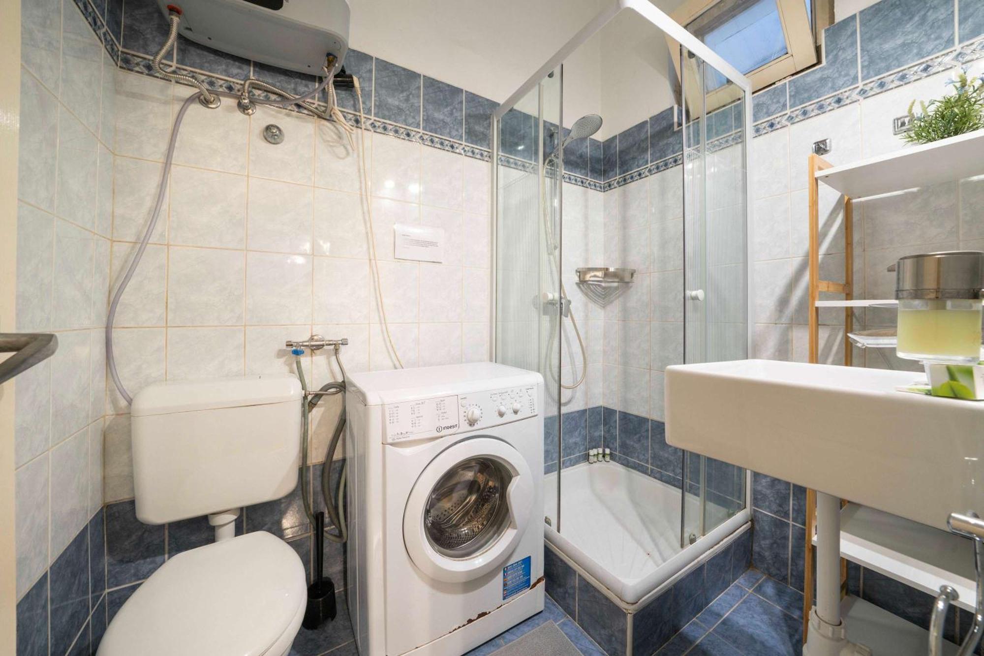Vasvari Chic Hideaway Near The Opera House Apartment *