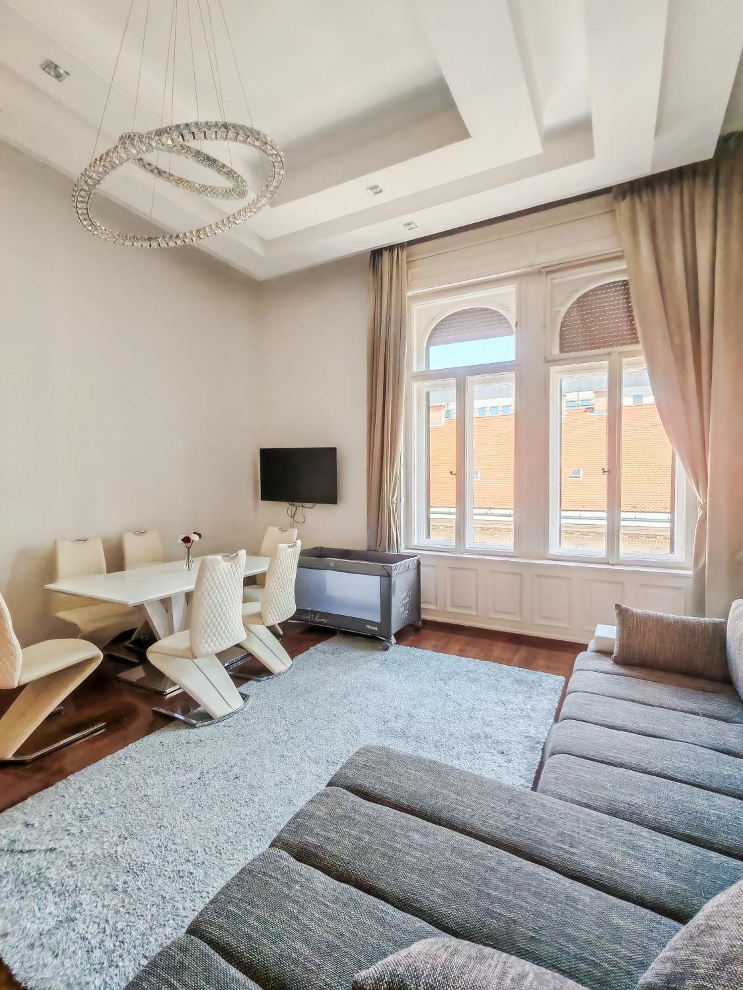 Basilika View Imperial -sas Street -need Reservation For Free Parking Apartamento Budapest