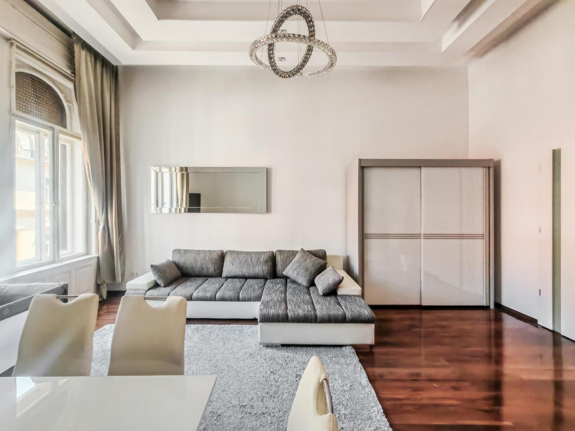 Basilika View Imperial -sas Street -need Reservation For Free Parking