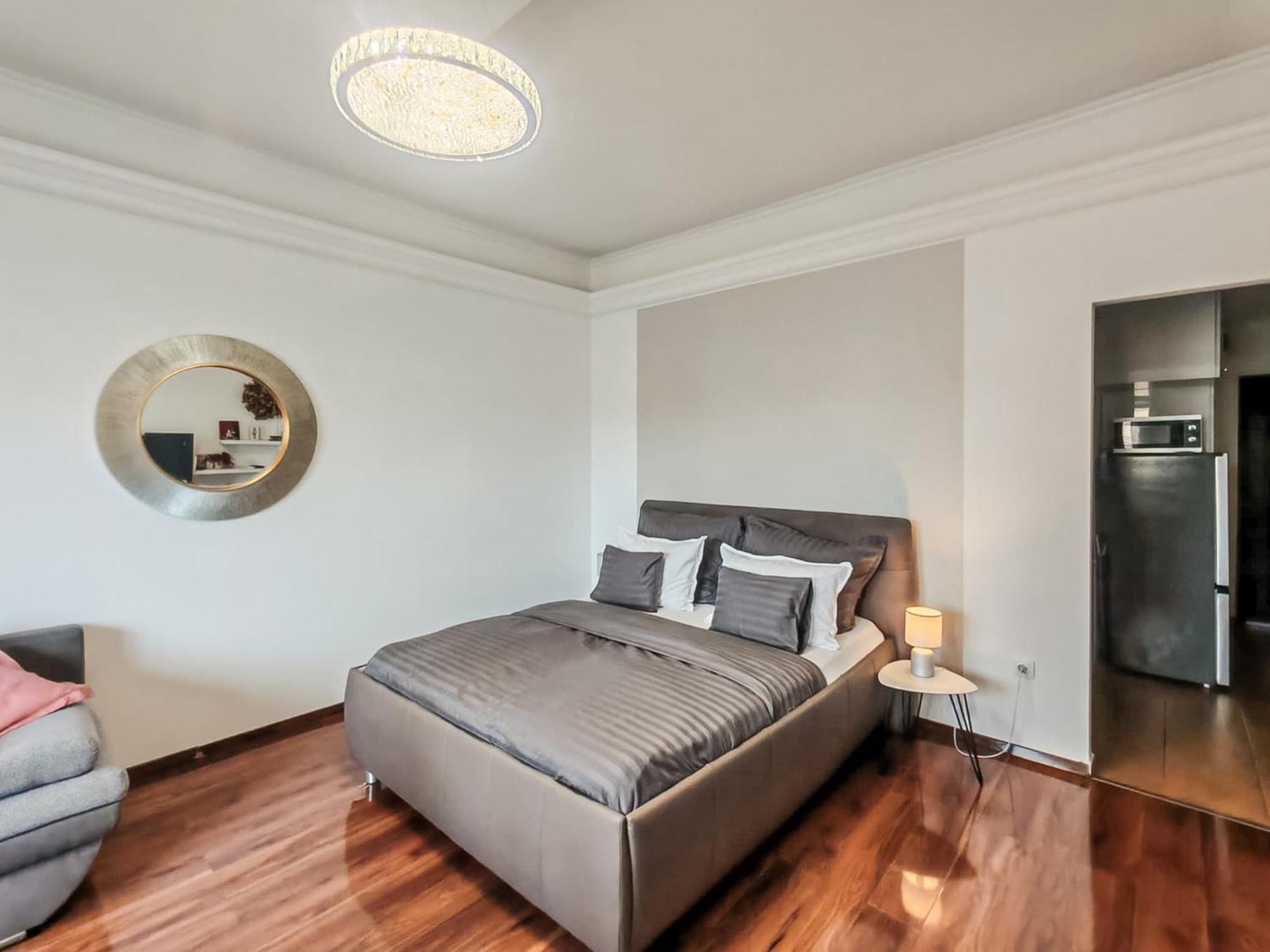 Breathless Panorama Synagogue Elegant Attic Free Parking Reservation Needed Apartment *