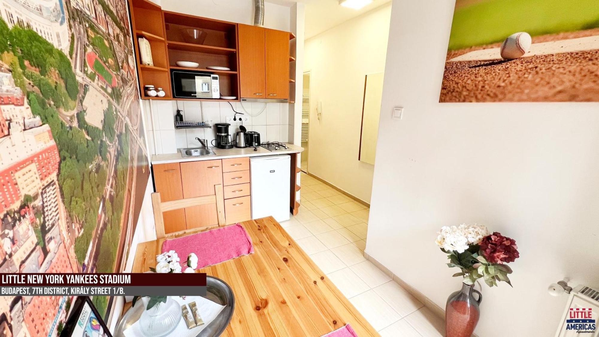 Little Americas New York Apartment Budapest