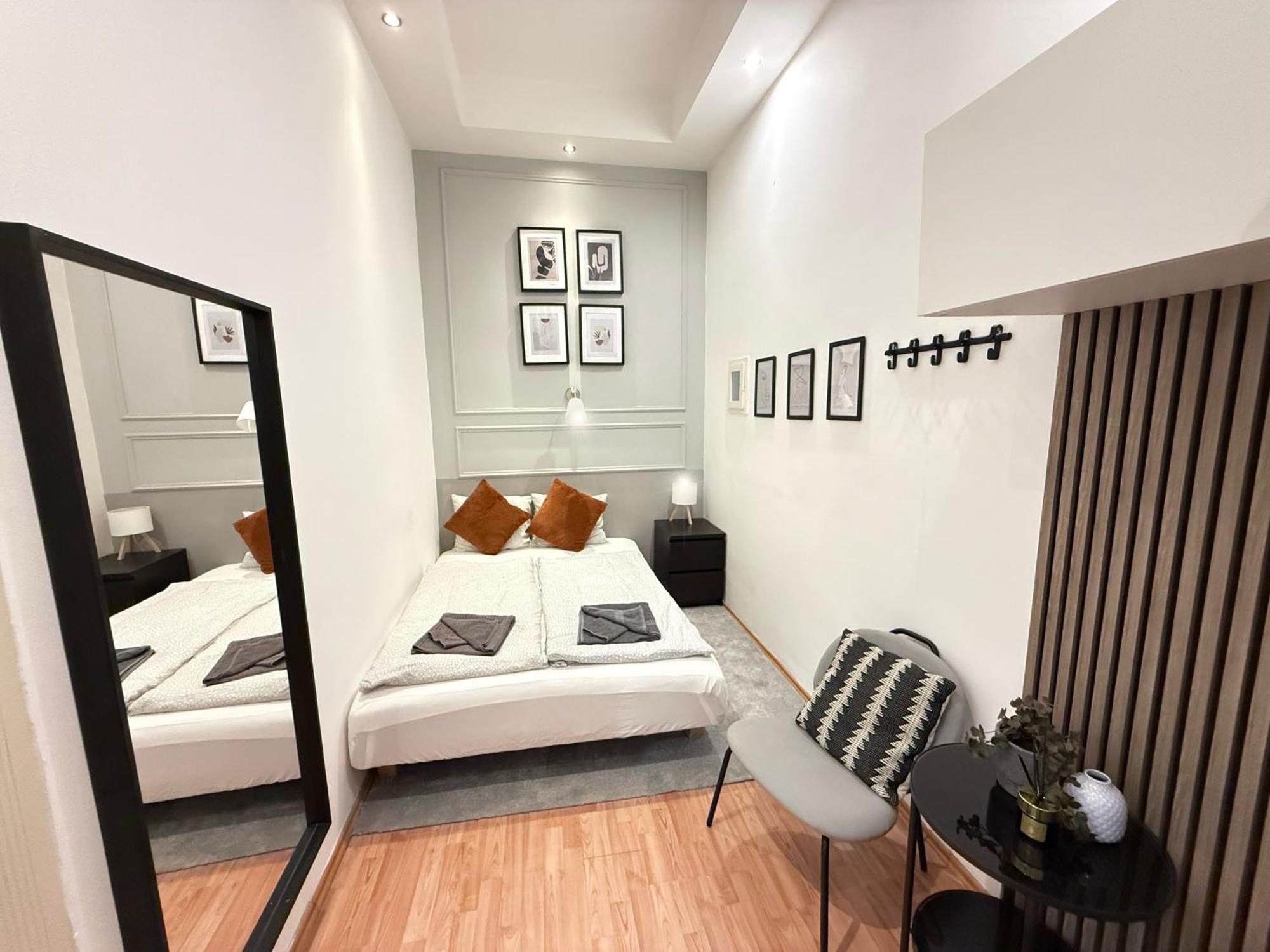 Kazincy Suites -Szimpla Kert * Budapest