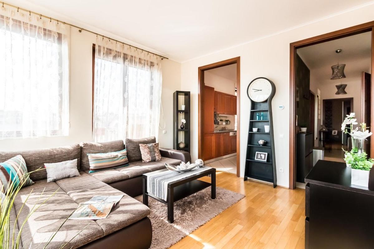 Penthouse Free Parking 2balconies Ac Apartment