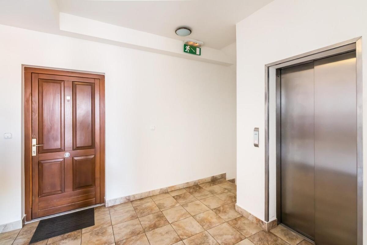 Apartment Penthouse Free Parking 2balconies Ac *