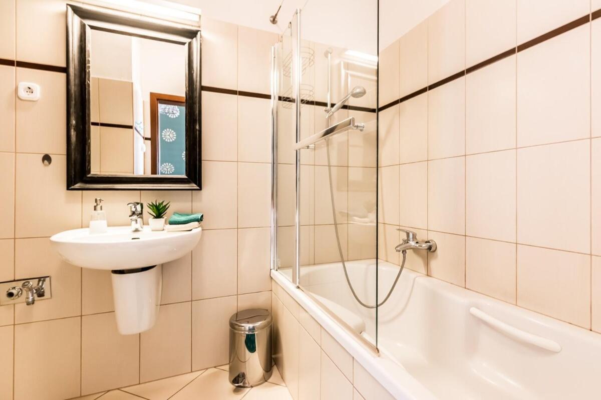 Penthouse Free Parking 2balconies Ac