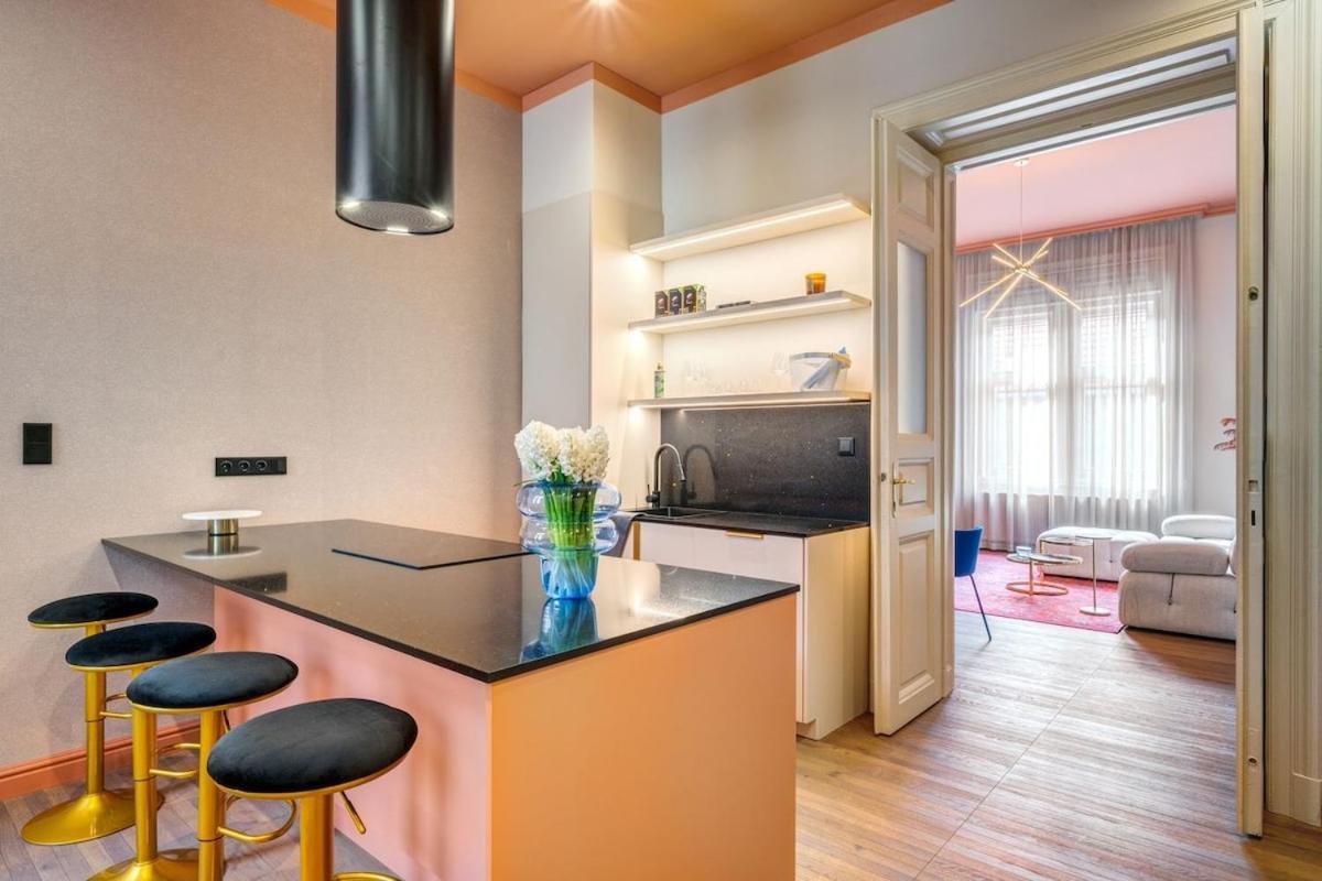 Lejlighed Stylish 2br In Historic Palace District