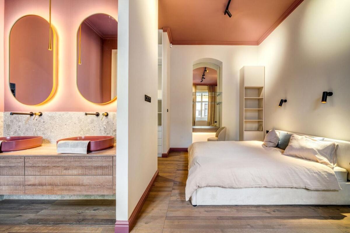 Stylish 2br In Historic Palace District Lejlighed *