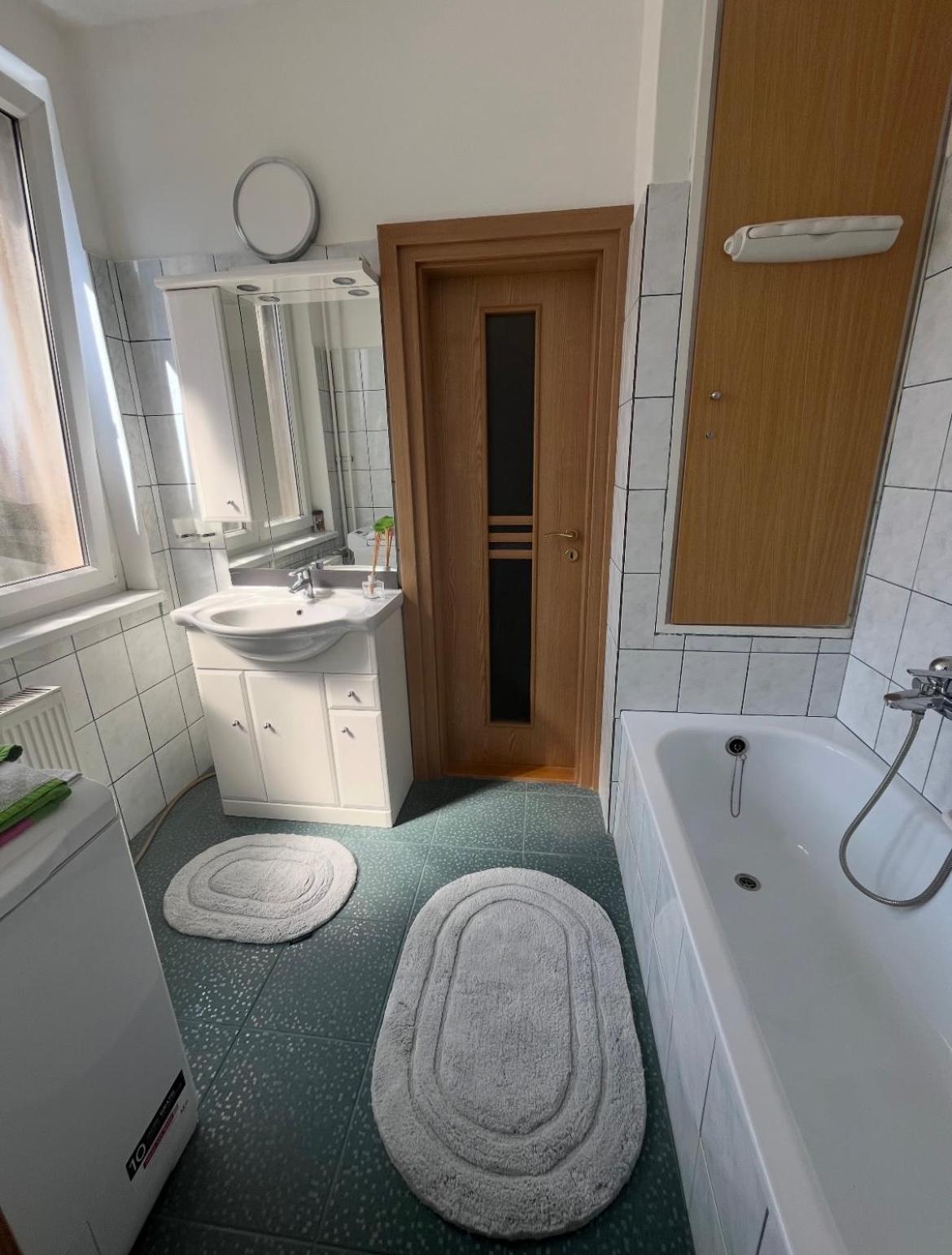 Ginger Apartment