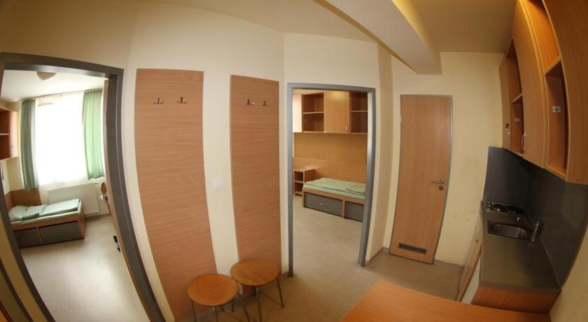 Hostel Urbannest Private *