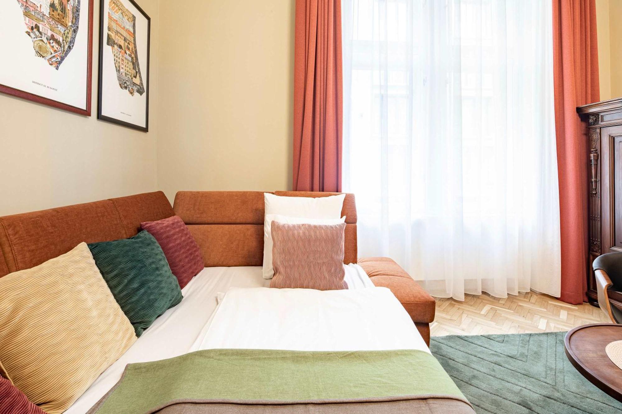 - Luxury - Very Comfy