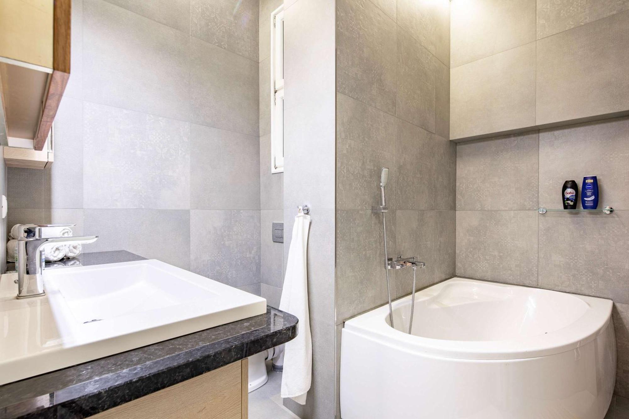 Apartment - Luxury - Very Comfy *