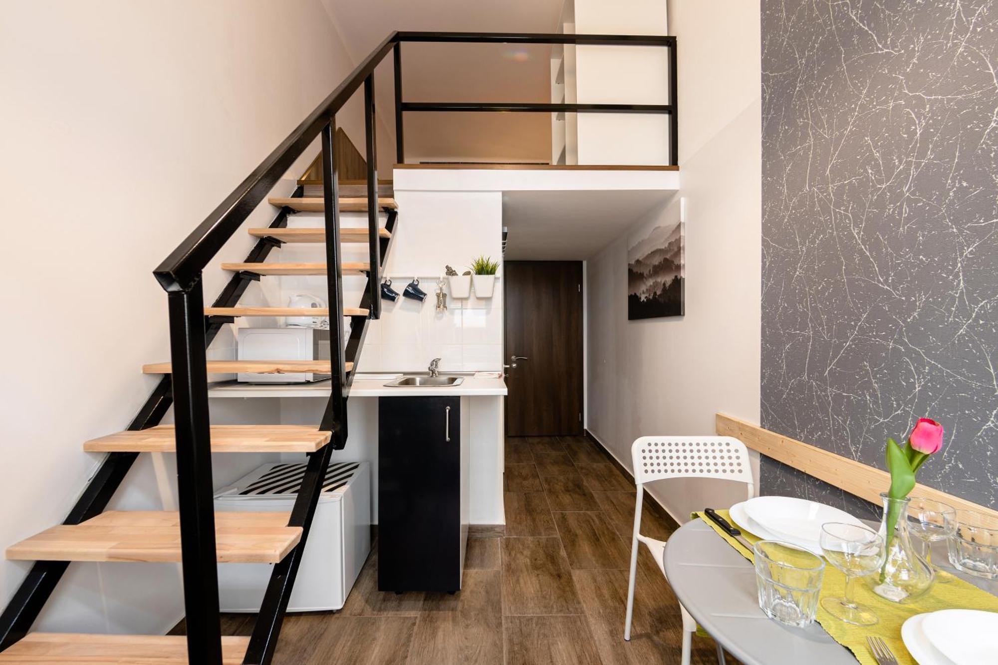 Urban Getaway Lofts Apartment *