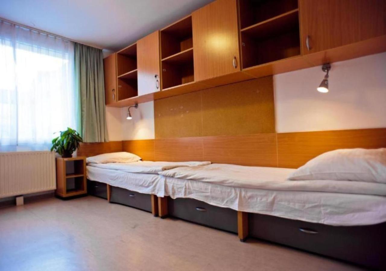 Hostel Urbannest Private