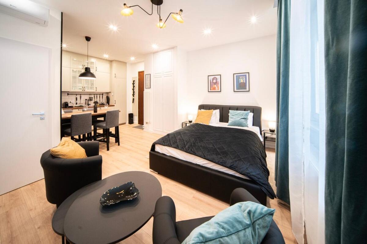 Petit Pearl - 2 People, Wifi, Tv, Ac * Budapest